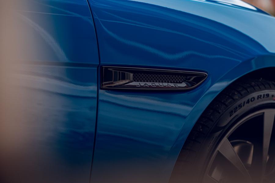 Детали экстерьера Jaguar XE R-Dynamic Reims Edition 2020 года  (UK) (фото 66 из 84)